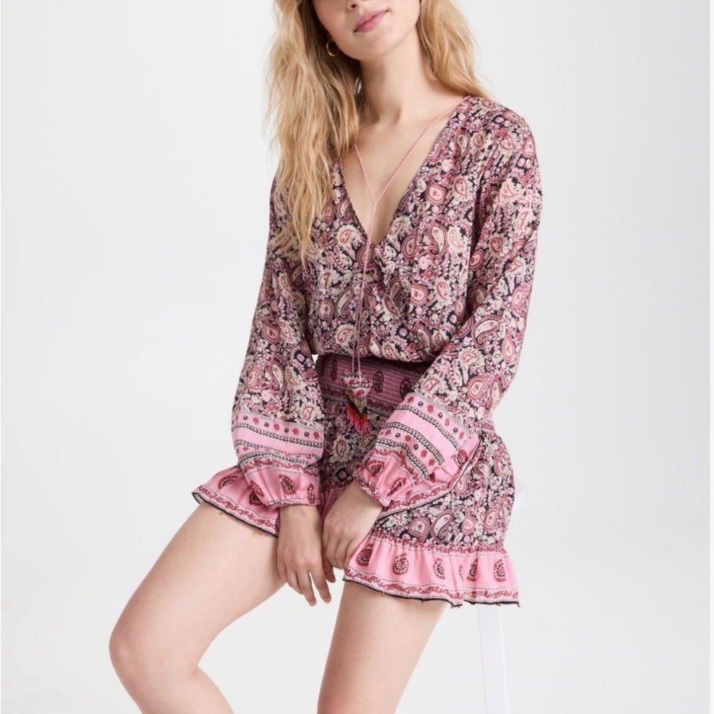 Bell Silk Cotton Voile Black/Pink Paisley Smocked
Waist Evelyn Mini Dress Med - Picture 4 of 10